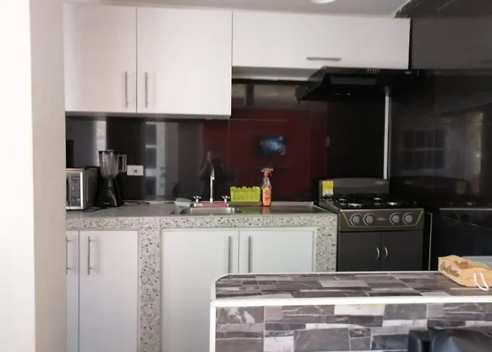 La Casita De Max Y Tim Apt 202